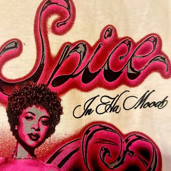 ICE SPICE NEW WHiTE SS TEE BOLD HOT PINK /BLACK DETAIL PRINT SIZE XL HALLOWEEN - Picture 6 of 7